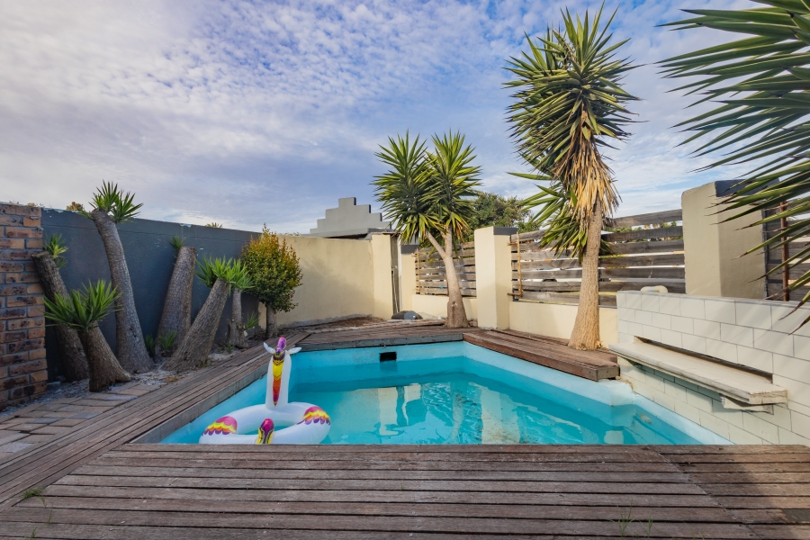 3 Bedroom Property for Sale in Glenwood Western Cape